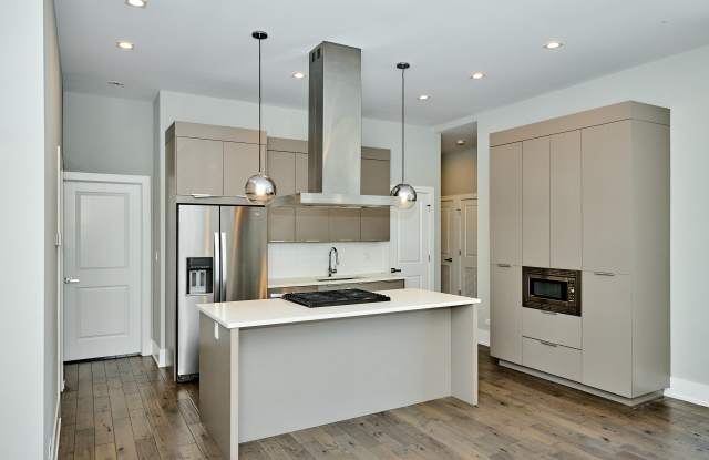 1752 West 18th Place - 2S Gallery 3