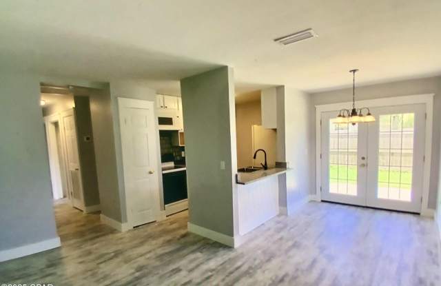 1111 Fortune unit: A - 1111 Fortune Avenue, Panama City, FL 32401