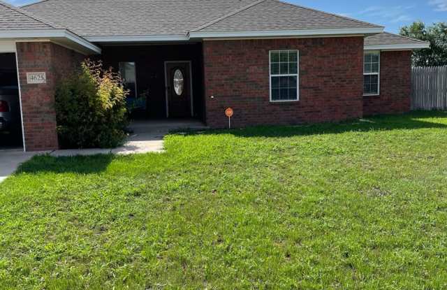 Spacious 4 Bed 2 Bath! Mesa School District! photos photos