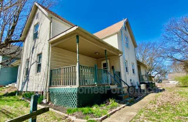 2705 West Maryland Street Gallery 1