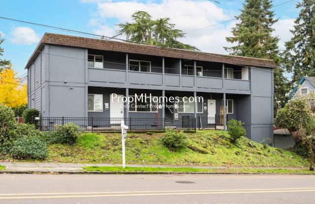 Updated 2BR in the Heart of Oregon City - NEW PHOTOS photos photos