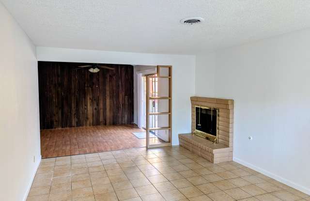 7444 Tierra Way Gallery 1