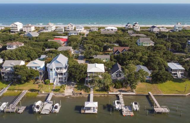 Seasonal Rental: Total Relaxation with Sound Front Boat Dock, Pet Friendly, and Fully Furnished Available between November 8th, 2025 and March 21st, 2026 - 107 Bland Terrace, Surf City, NC 28445