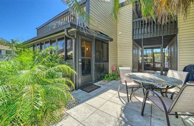 712 WHITE PINE TREE ROAD photos photos