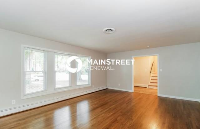 501 Florham Drive Gallery 4