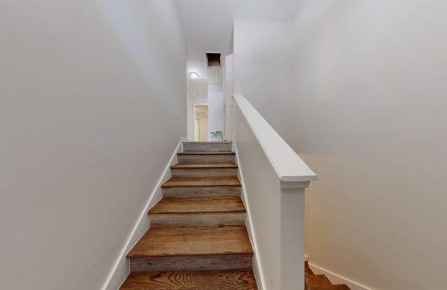 Spacious Auburn Duplex in Prime Location photos photos