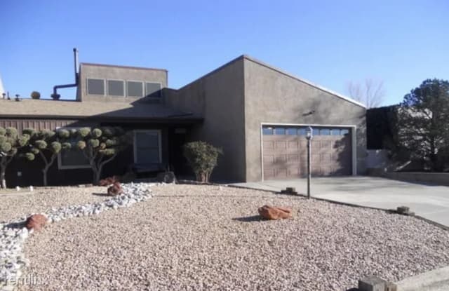 618 Lakeview Circle SE UNIT - 618 Lakeview Circle Southeast, Rio Rancho, NM 87124