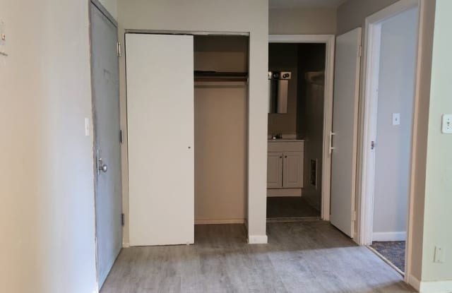 22 ELLIOTT ST photos photos