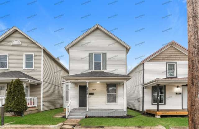 2018 Howard Avenue - 2018 Howard Avenue, Middletown, OH 45044