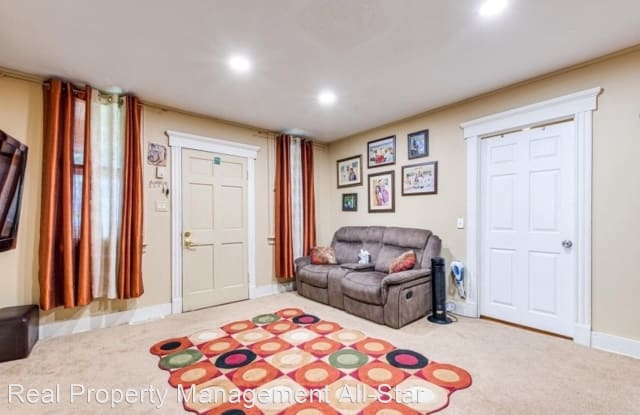 12 Hillcrest Avenue Front Apartment Gallery 3