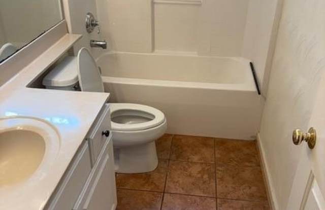 6350 Stonecroft CT Gallery 4