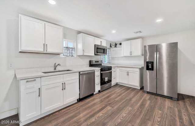 Nice 2 bedroom 2 bath in Chandler! photos photos