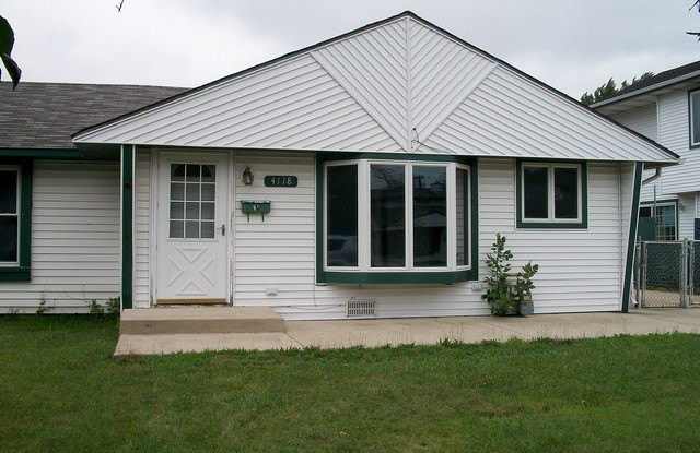 4118 W 90TH Street - 4118 West 90th Street, Hometown, IL 60456