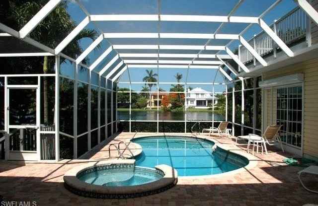 590 E Lake photos photos