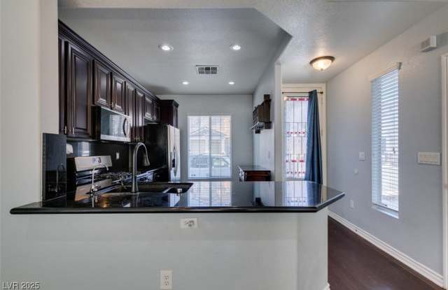 8233 Shaded Arbors Street photos photos