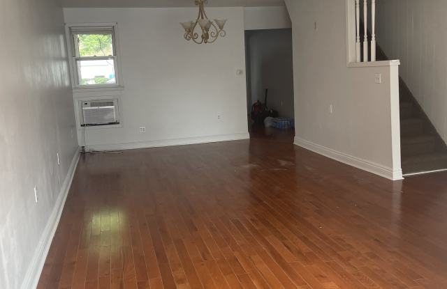 675 1/2 Chestnut St photos photos