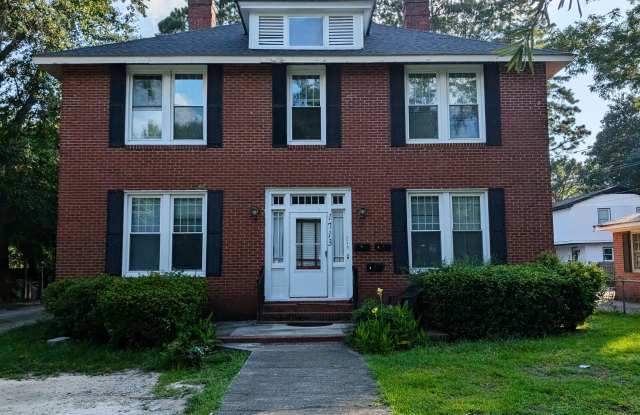1713 Nash St N photos photos