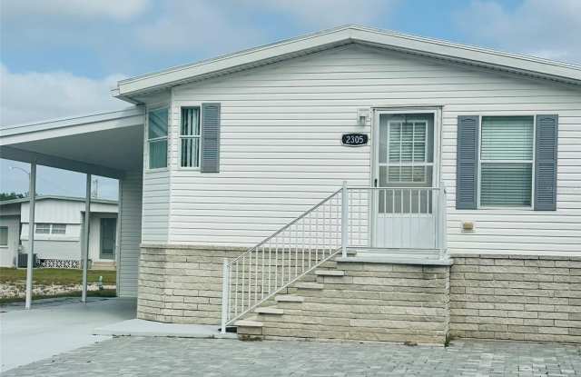 2305 BAY Drive Gallery 2
