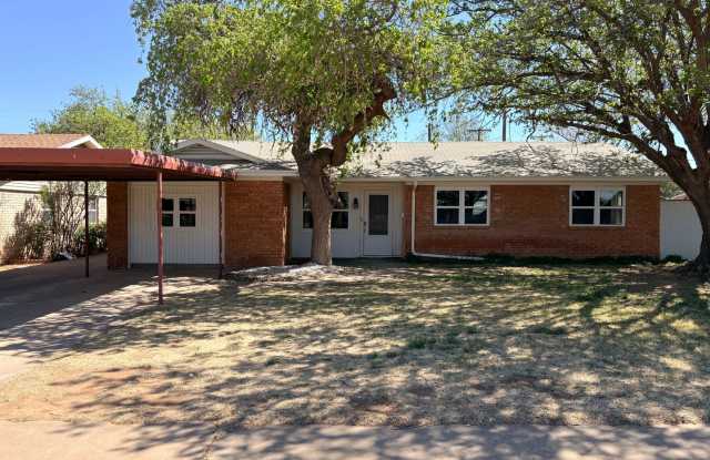 4 Bed 2 Bath by West End Center photos photos