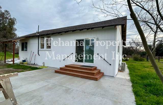 Charming 3 bedroom 1 bath home in Los Molinos, CA photos photos