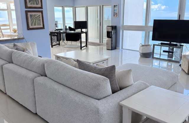 1360 S OCEAN Boulevard Gallery 1