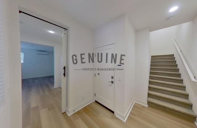 $500 off 1st Month Rent ~ 4 Bedroom Condo with Roof Top Deck in Anaheim ~ Move in Special Gallery 3
