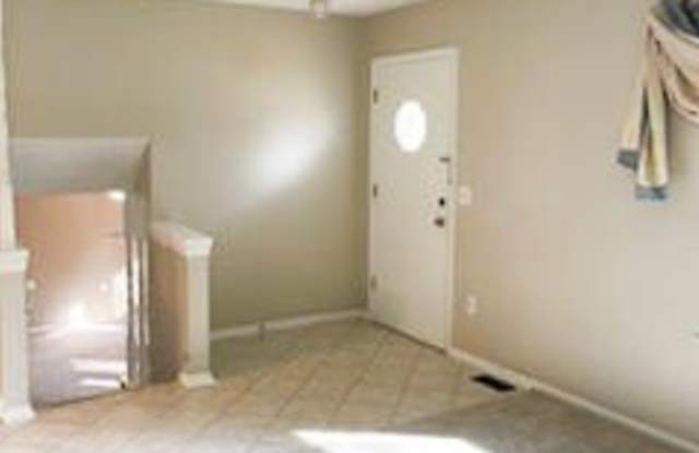 1745 David Court Court Gallery 2