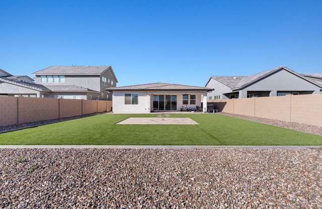 4 Bedroom Single Family Home in Surprise Gallery 4