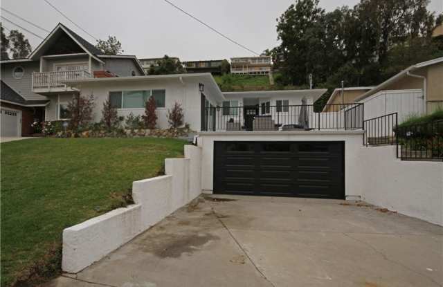 4010 Bluff Street Gallery 2