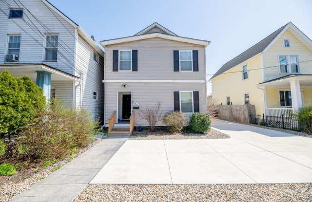 Prime Tremont Location | 2BR with Yard & Parking photos photos