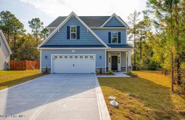 223 Admiral Court - 223 Admiral Court, Onslow County, NC 28445