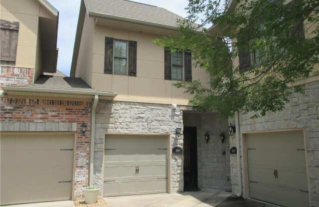 2641 S Everest Avenue Gallery 1