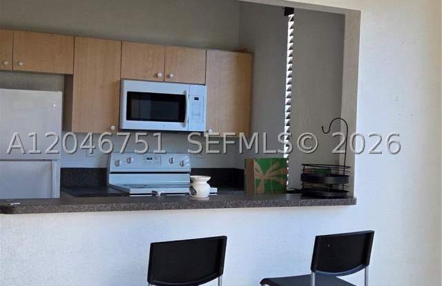 10957 SW 237th Ter Gallery 2
