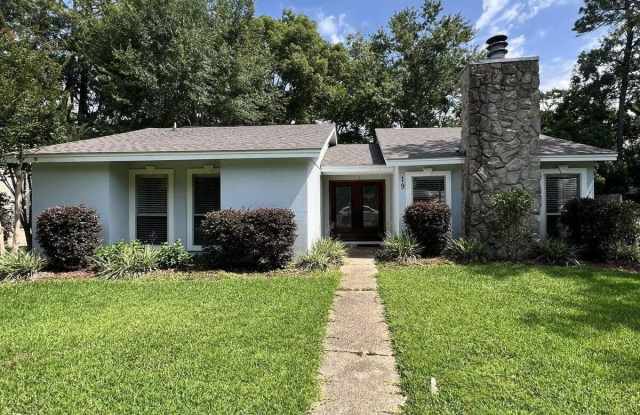 19 Oaklawn Drive - 19 Oaklawn Drive, Ocean Springs, MS 39564
