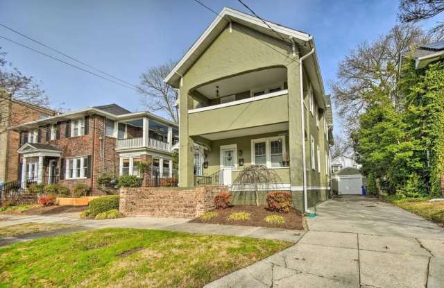 932 Gates Avenue - 1 photos photos