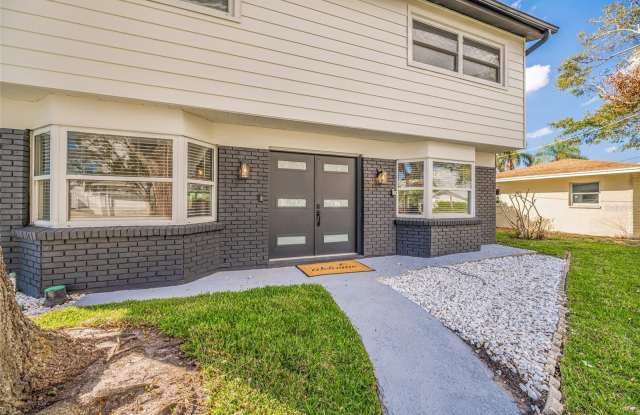 4622 BAY CREST DRIVE photos photos