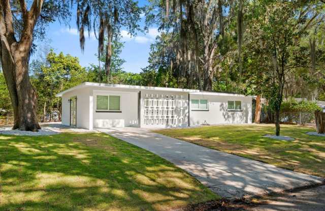 Beautifully updated and move-in ready 3 Bed 2 Bath Home photos photos Beautifully updated and move-in ready 3 Bed 2 Bath Home photos photos