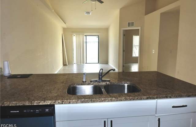 1109 Andalusia Boulevard Gallery 4
