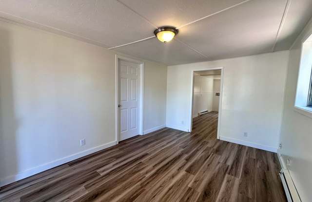 Charming Two Bedroom photos photos