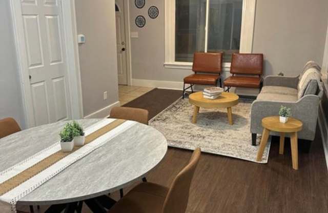 854 Leonard St Ne Original photos photos