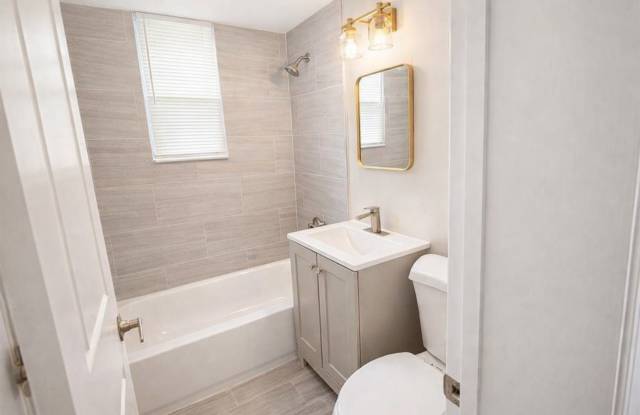 2026 Move-In Special – $500 LEASE SIGNING BONUS!! Comfortable 2BR Condo with Easy Metro Access photos photos