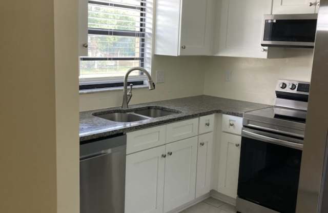 513 Manor Circle - 1 Gallery 4
