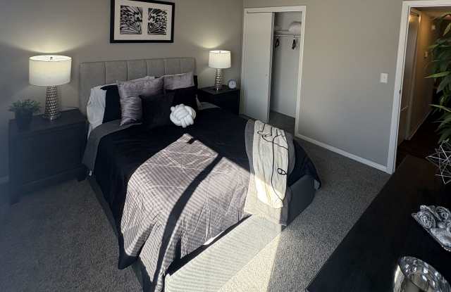 Riverbanks Retreat Gallery 4