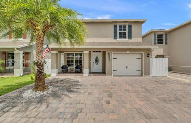 537 NE 6th Ct Gallery 2