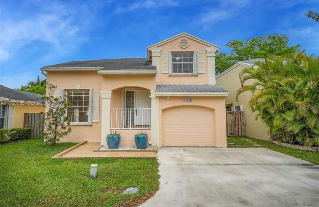 11811 SW 102nd St photos photos