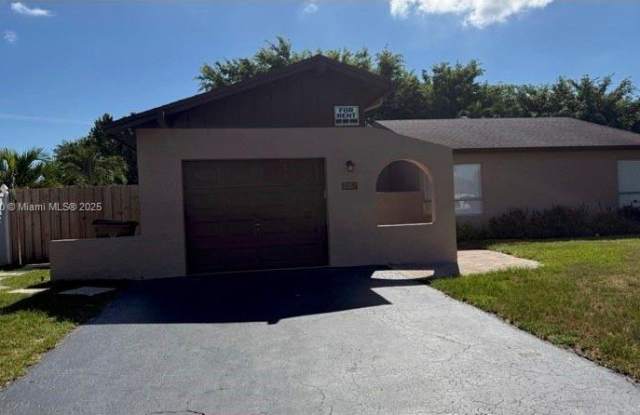 282 NW 41st Way photos photos