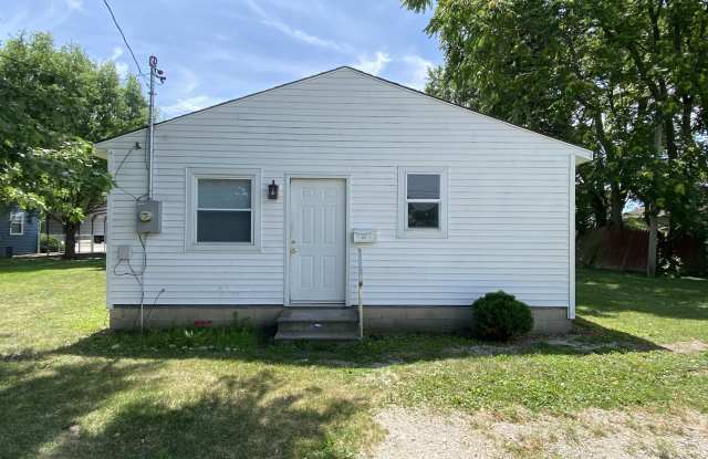 107 E 7th St - 107 East 7th Street, Tilton, IL 61833