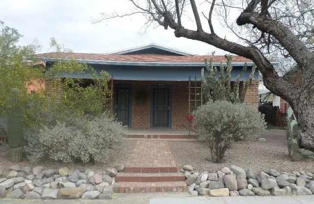 609 E. Mabel Street Gallery 2