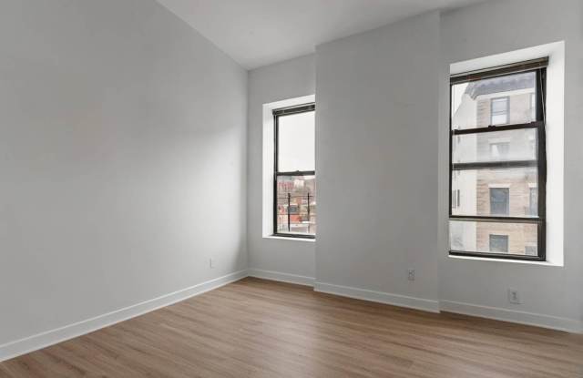 411 Manhattan Avenue Gallery 3
