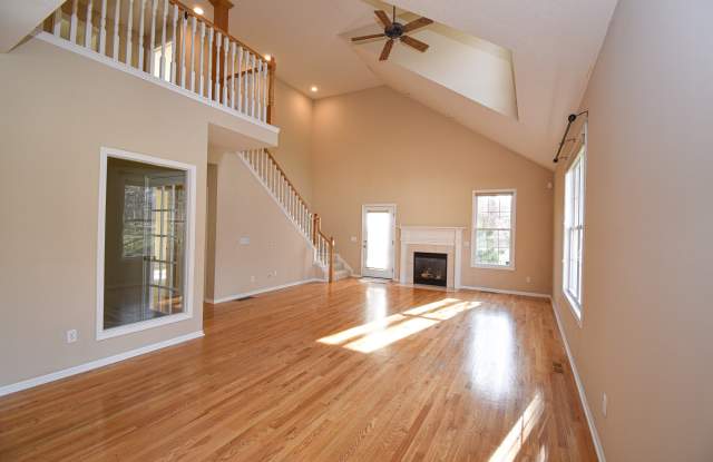 4216 Meadowcreek Ln Gallery 2